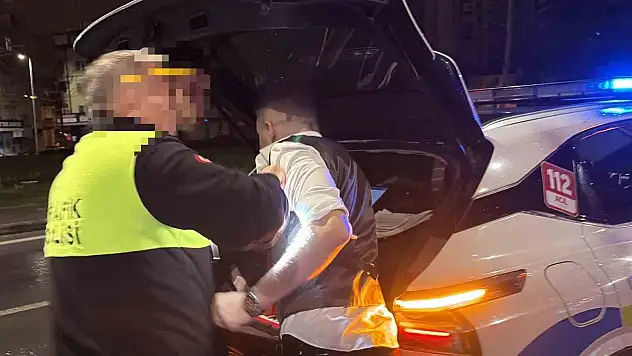 Kayseri'de alkollü sürücünün ceza sonrası tavırları dikkat çekti