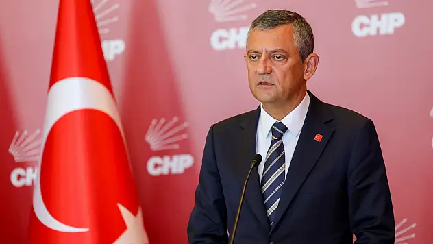 CHP Genel Başkanı Özel, Ekrem İmamoğlu'nu ziyaret etti