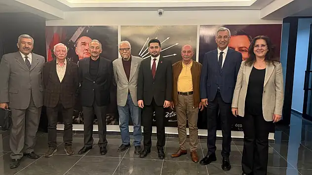 CHP Kayseri'de dikkat çeken buluşma! Kapalı kapılar ardında neler konuşuldu?