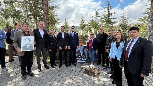 CHP Kayseri'de duygusal anma: 'Unutmadık, unutturmayacağız'