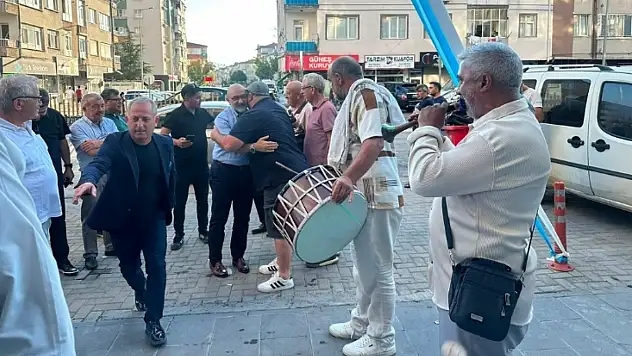 Cıngı Kayseri'nin o lezzetine hayran kaldı: 'Görünce sorgusuz sualsiz tüketin'