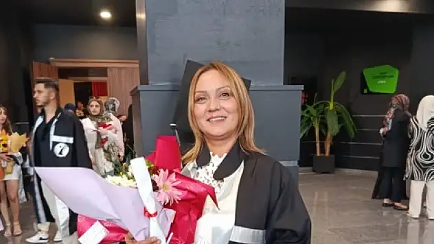 Çocukluk hayalini 43 yaşında gerçekleştirdi- 'Yemek yapmadan evden çıkamıyordum'