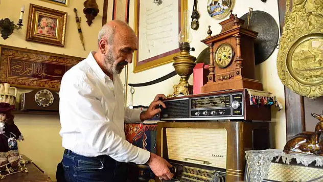 18 yıldır bu işi yapıyor! Dükkanına giren kendini adeta Osmanlı'da buluyor