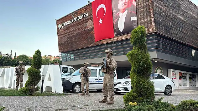 Çukurova Belediyesi'ne operasyon düzenleniyor!