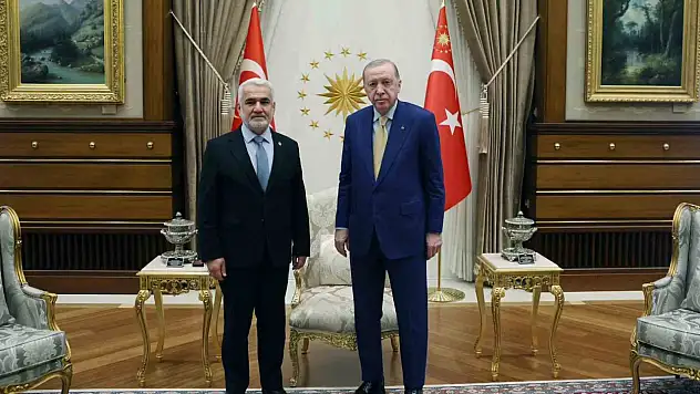 Cumhurbaşkanı Erdoğan, HÜDA PAR Genel Başkanı Yapıcıoğlu'nu kabul etti