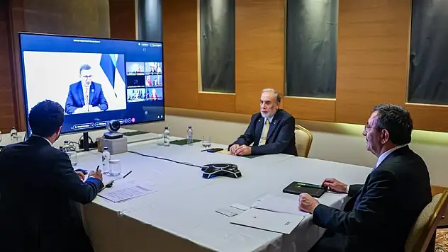 Cumhurbaşkanı Yardımcısı Yılmaz, Hürmüz Boğazı'na ilişkin çevrim içi toplantıya katıldı