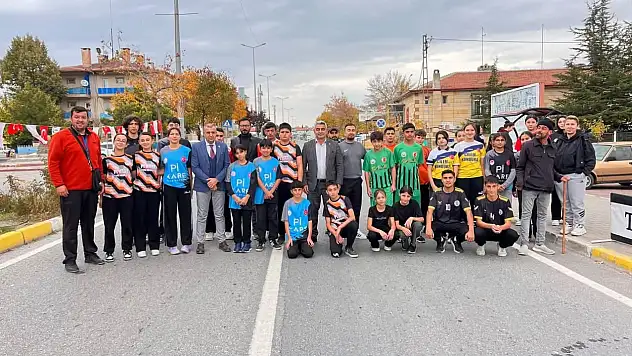 Cumhuriyet Kupası Atletizm Yarışları Tomarza'da gerçekleştirildi!