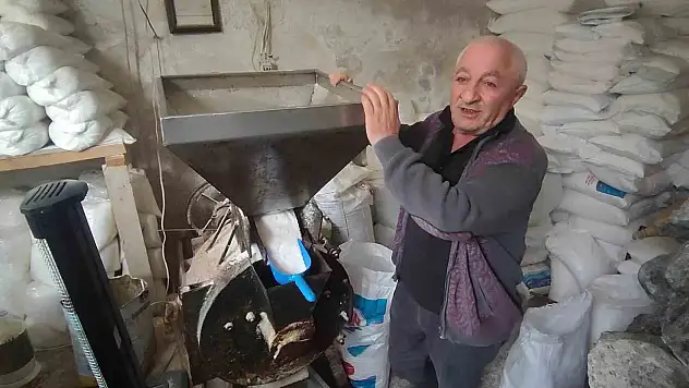 Teknolojiye direnip dede mesleğini yaşatıyor!