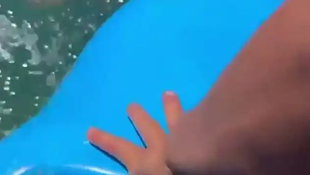 Adana'da deniz giren genç boğulmaktan son anda kurtarıldı!