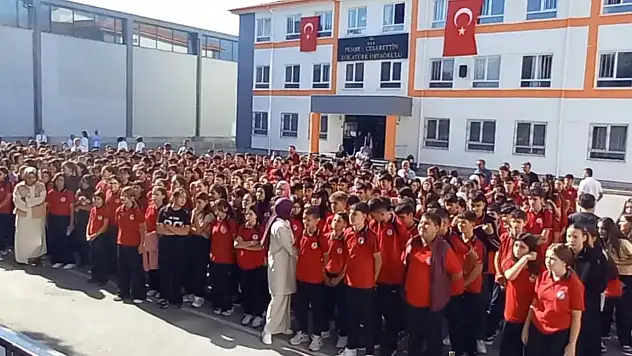 Develi'de 3 bin 270 öğrenci nereye gitti? Şimdi de 7 çocuk için aileler ayakta!