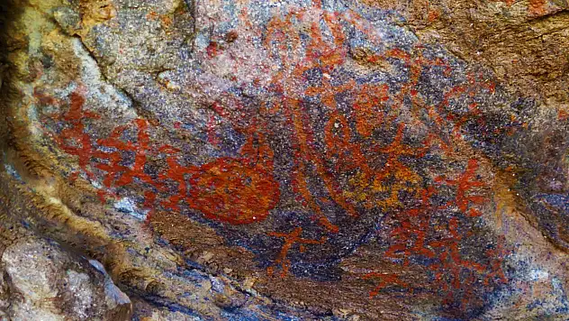 Develi'de 8 bin yıllık petroglifler keşfedildi - Kurul kararı bekleniyor!