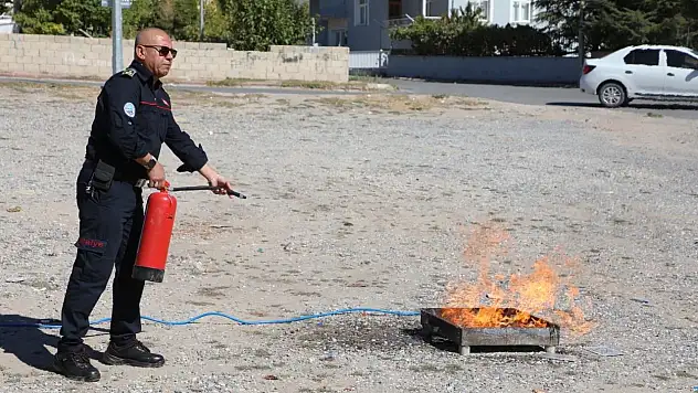 Develi'de heyecan! Alarm çaldı, herkes dışarı koştu