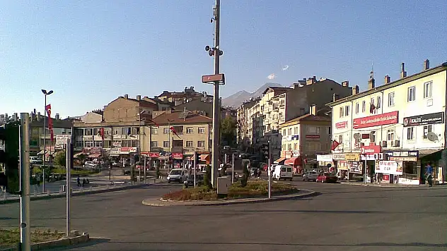 Develi'de okul haritası değişebilir: Hangi kurumlar taşınacak, hangileri birleşecek?