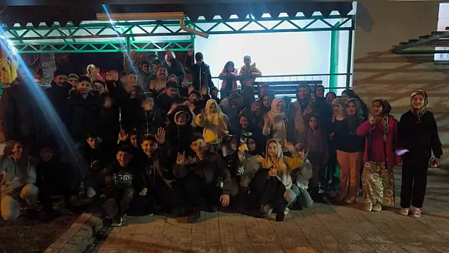 Develi'de Ramazan gecelerine öğrenci damgası: Teravihte buluşma