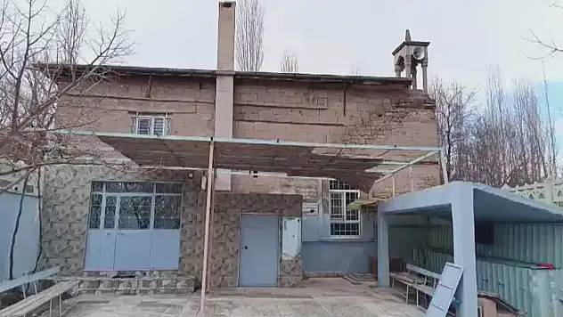 Develi'deki bu cami görenleri şaşırtıyor!