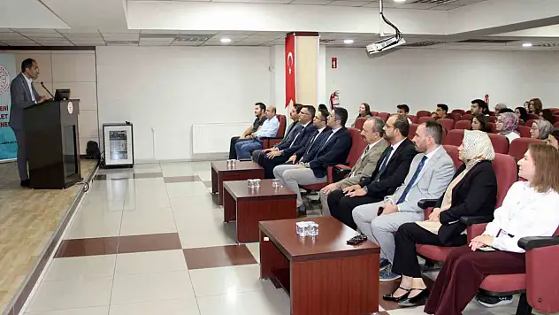 Devlet Hastanesi'ne yeni atanan pratisyen hekimler eğitimde bir araya geldi!