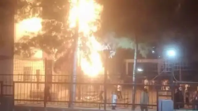 Diyarbakır'da havai fişekler yangına neden oldu!