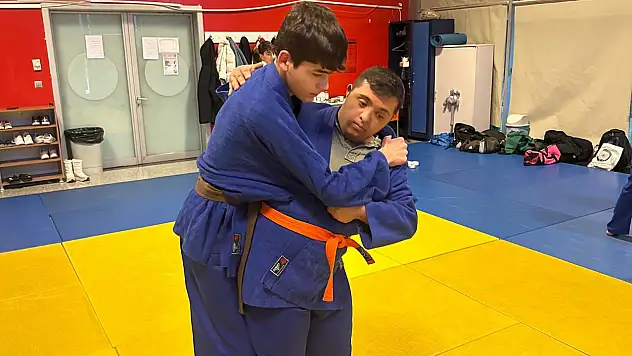 Down Sendromlu Samet şampiyon oldu!