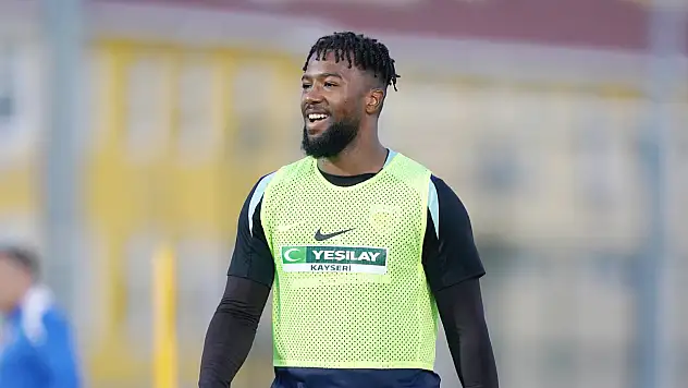 Duckens Nazon, Antalyaspor maçında dönüyor! Jakirovic'in yüzü gülüyor...