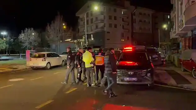 Dur ihtarına uymadı, kaza yaptı