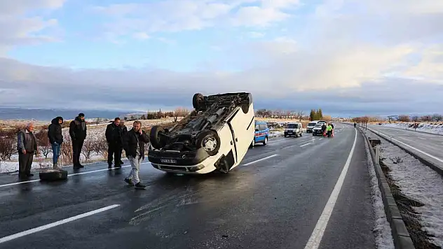 Düz yolda kontrolden çıktı, takla atarak durabildi: 1 yaralı