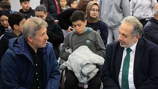 Edebiyat dünyasının duayen ismi Talas'ta gençlere anlatıldı