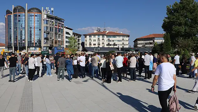 Eğitim kurumu konkordato ilan etti: Veliler ve öğretmenler hak arayışını şehir merkezine taşıdı