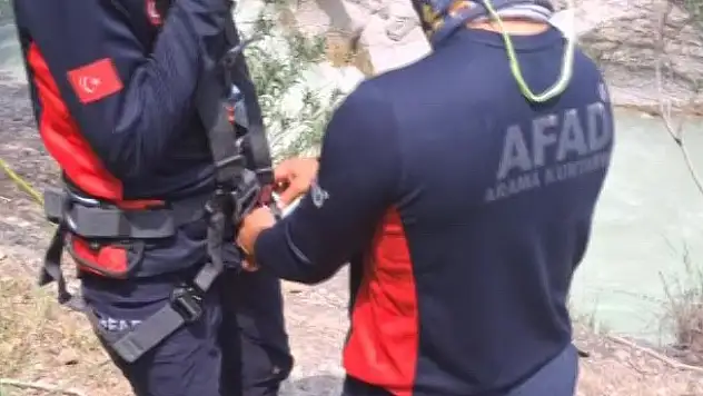 Adana'da Eğlence Çayı'nda kaybolan Ömer için çalışmalar sürüyor