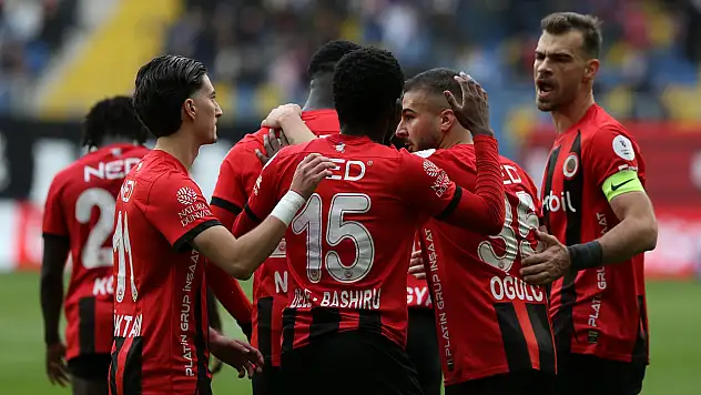 Ekim'de geldi Aralık'ta istifa etti: Hem de 3-0'lık galibiyetten sonra...