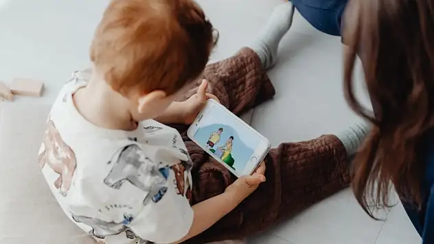 Ekran bağımlılığı çocuklarda obeziteyi tetikliyor