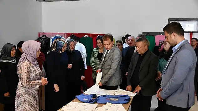 El emeği göz nuru eserler Akkışla'da sergilendi!