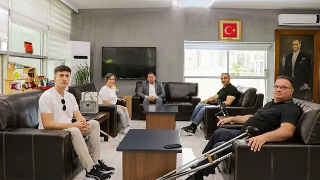 Engelli sporculardan Kayseri İl Müdürü Kabakcı'ya teşekkür ziyareti