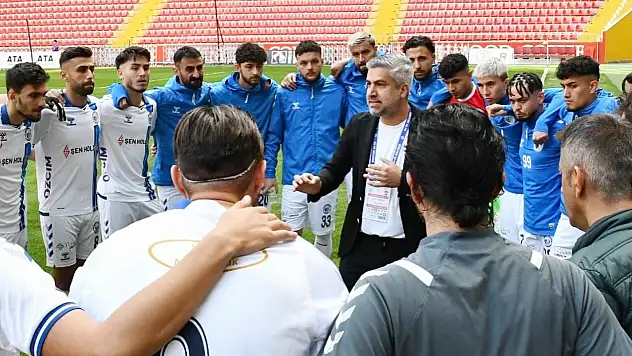 Erciyes 38 FK'da hakem krizi! Aslan da tepkisini gösterdi!