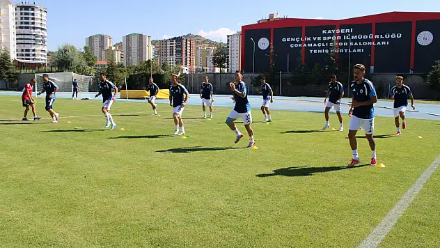 Erciyes 38 FK sporcularına iki gün izin