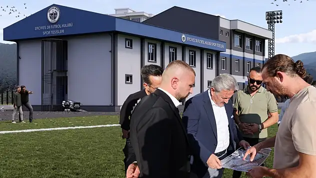 Erciyes 38 Futbol Kulübü'ne tahsis edilen spor tesisine Palancıoğlu'dan inceleme