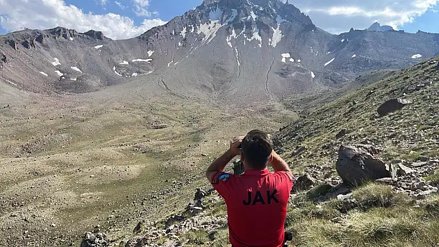 Erciyes'e zirve tırmanışı yaptı: Mahsur kaldı