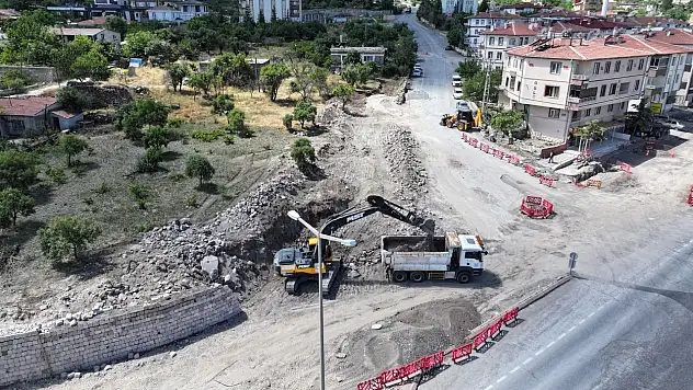 Erciyes Mahallesi'nde ulaşım rahatlıyor