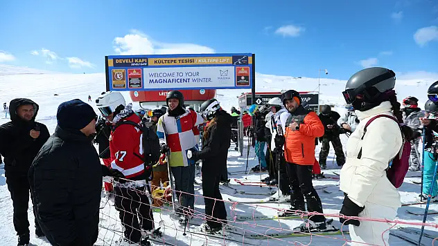 Erciyes sezon bitmeden 3 milyon ziyaretçi hedefine ulaştı!