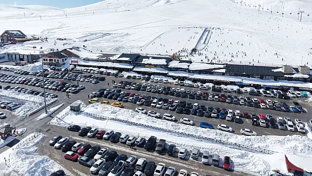 Erciyes'te hafta sonu yoğunluğu