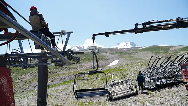 Erciyes'te kapsamlı tadilat: Yeni sezona hazırlık hız kesmiyor!