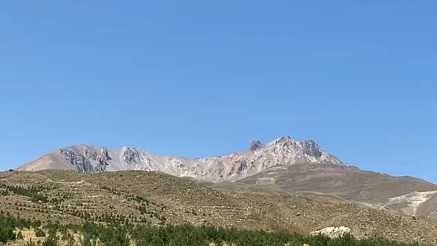 Erciyes'te ortaya çıktılar: Onları görmek için geliyorlar!