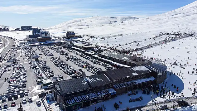 Erciyes'te sezonun kapanmasıyla hemen kolları sıvadılar: Çalışmalar başlıyor...