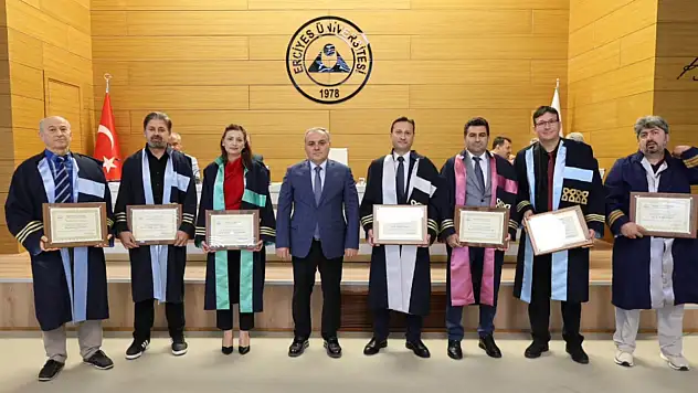 Erciyes Üniversitesi'nde akademik gurur: 7 akademisyen profesör oldu!
