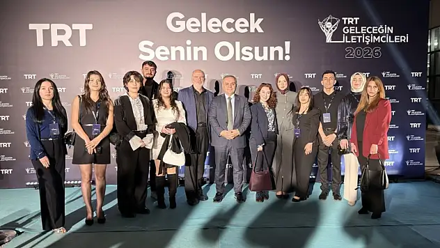ERÜ İletişim Fakültesi öğrencileri TRT'den ödüllerle döndü!