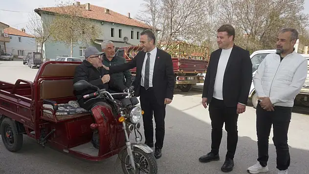 Erdal Altun Sarıoğlan'da esnafla buluştu