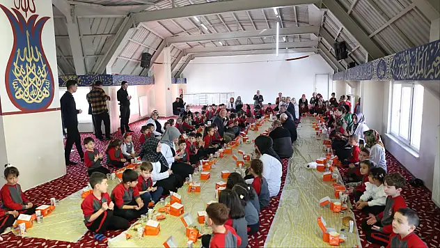 Ermiş ve Çolakbayrakdar Kur'an Kursu öğrencileriyle buluştu