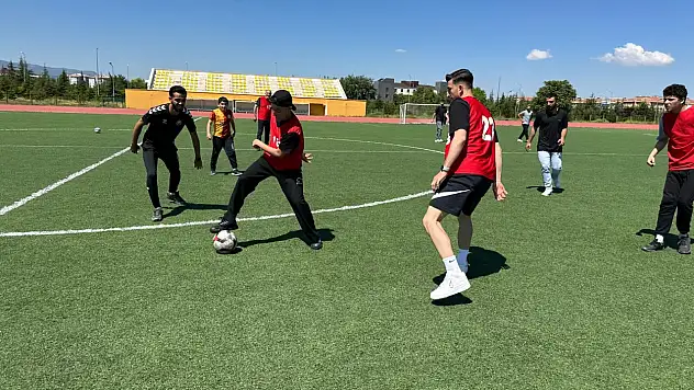 ERÜ'de anlamlı dostluk turnuvası