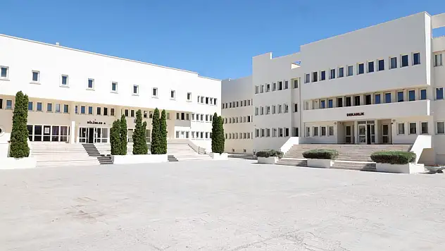ERÜ'de o fakülte baştan aşağı yenilendi