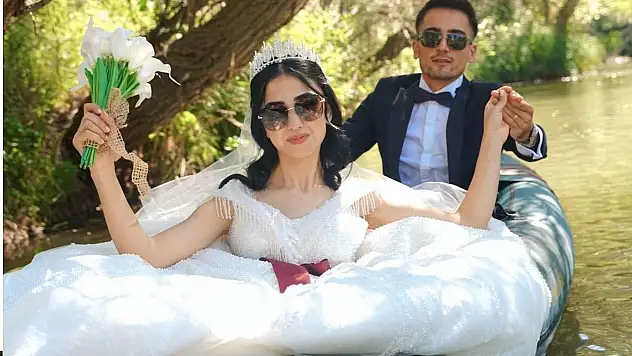 Eskiden ata binilirdi, şimdi kanoya: Kayseri'de düğün modası değişti!