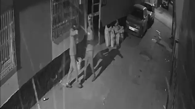 Ev kurşunlayan iki şüpheliden biri yakalandı